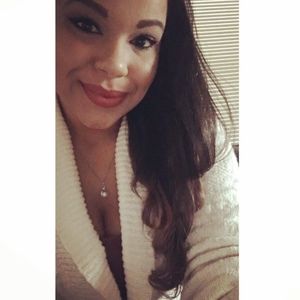 Meet your Posher, Posh